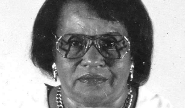 Joyce May Williamson